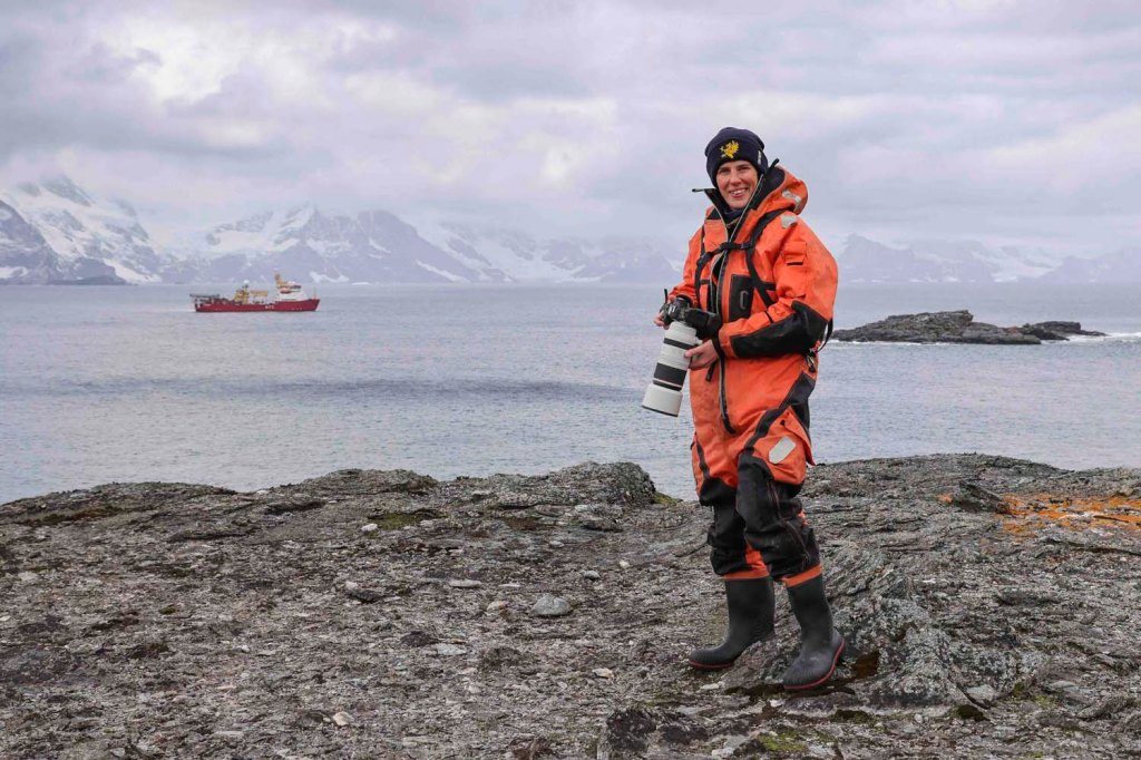 Royal Navy rescuers and polar photographer to be honoured by The&nbsp;King
